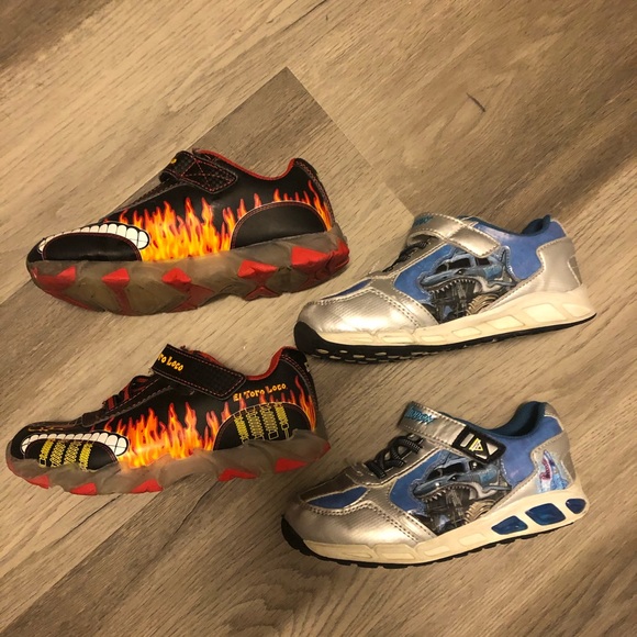 Monster Jam Shoes Megalodon El Toro Loco Light Up - Picture 4 of 8